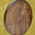 ساعت دیواری چوبی حلزونی